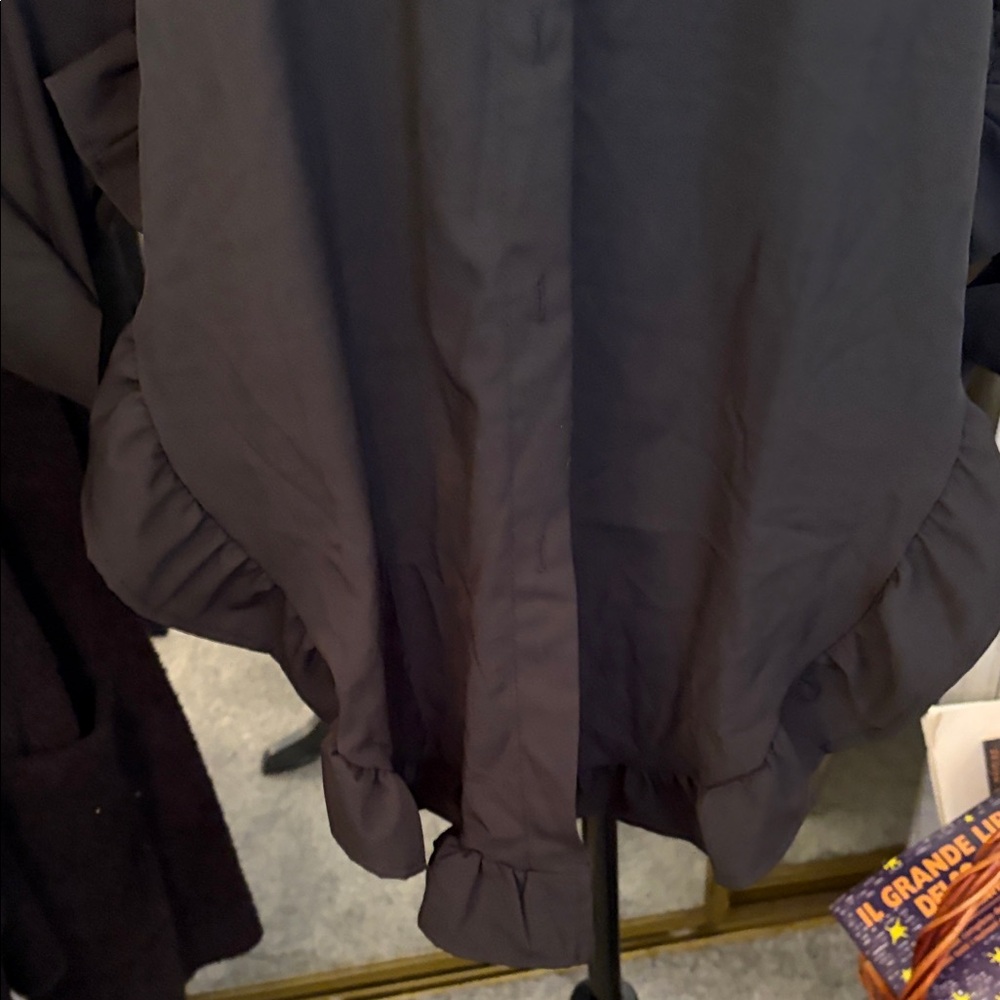 Black Ruffle-Hem Button Front Shirt - Picture 4 of 8